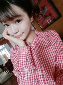 萝莉自拍生活照,青春洋溢的日常瞬间