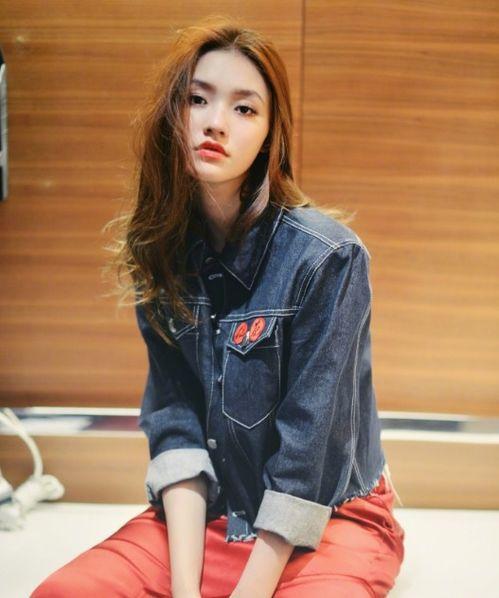 林允生活照大全,揭秘明星日常，尽显自然魅力