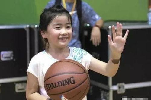 姚明的女儿照片,可爱瞬间引网友热议”